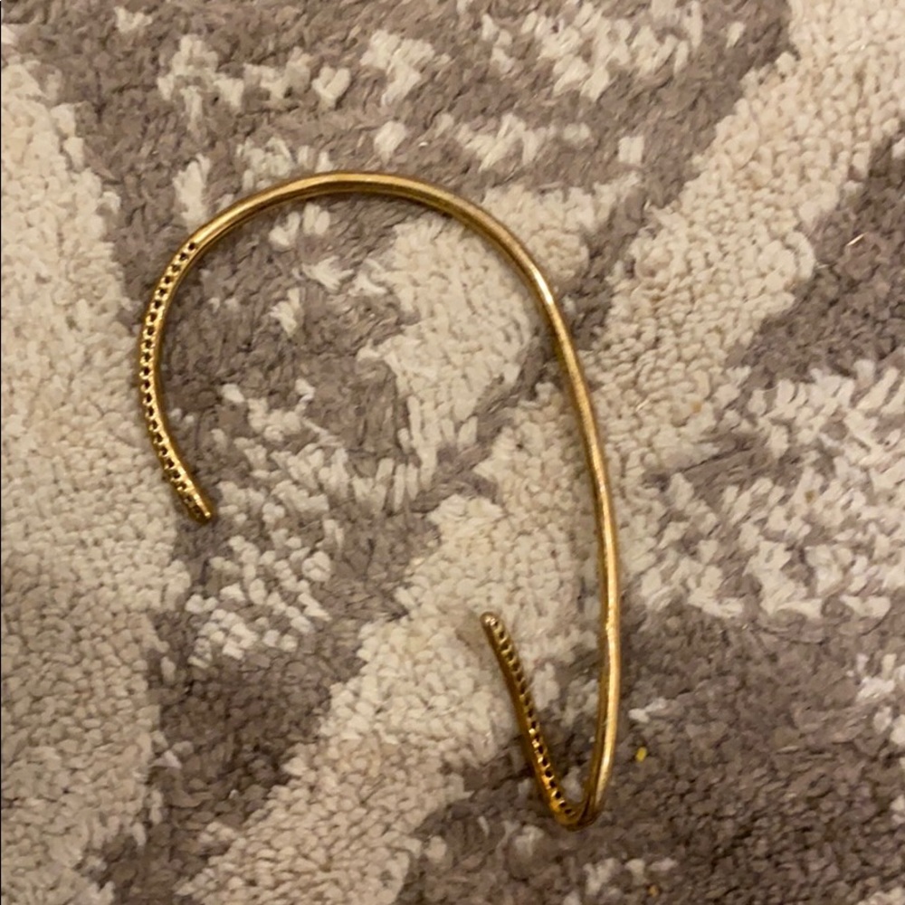 Ear Cuff - Picture 2 of 2